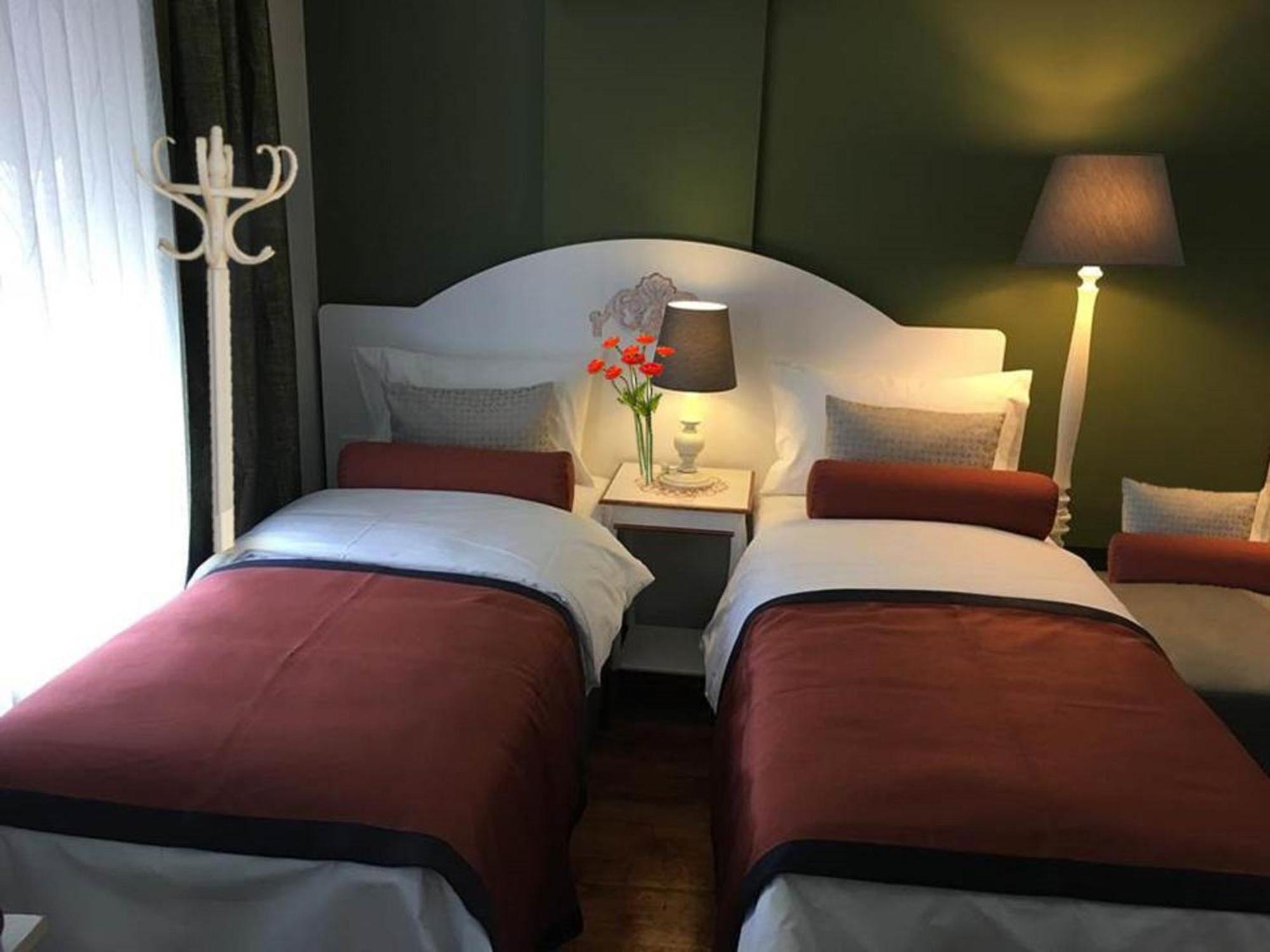 Hotel Taksim Home Istanboel Buitenkant foto