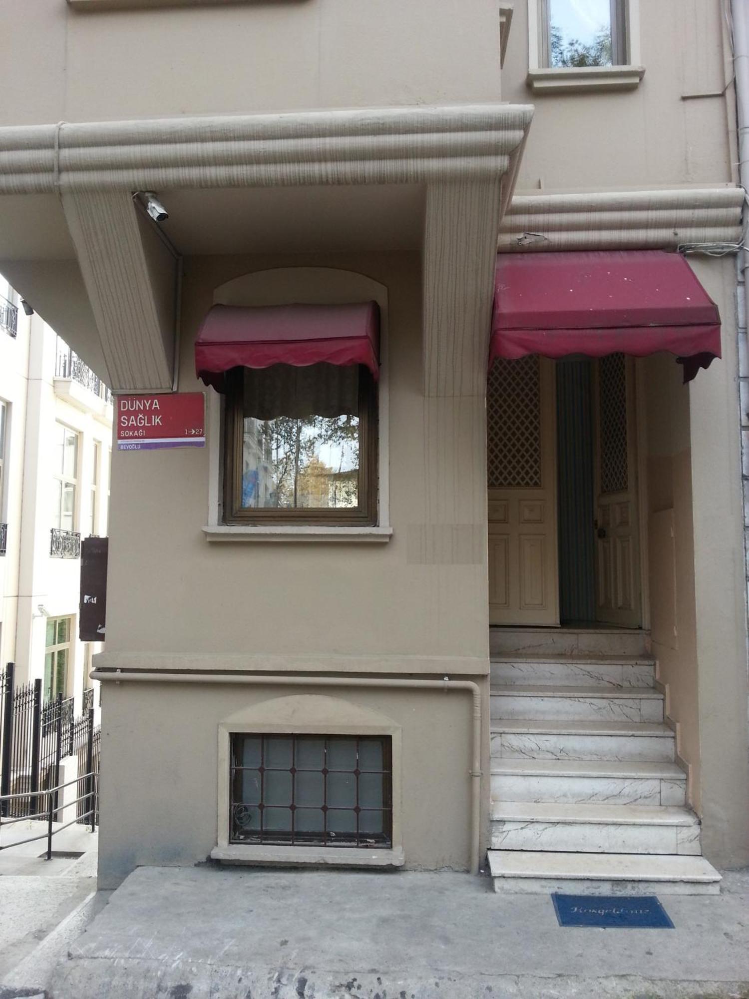 Hotel Taksim Home Istanboel Buitenkant foto