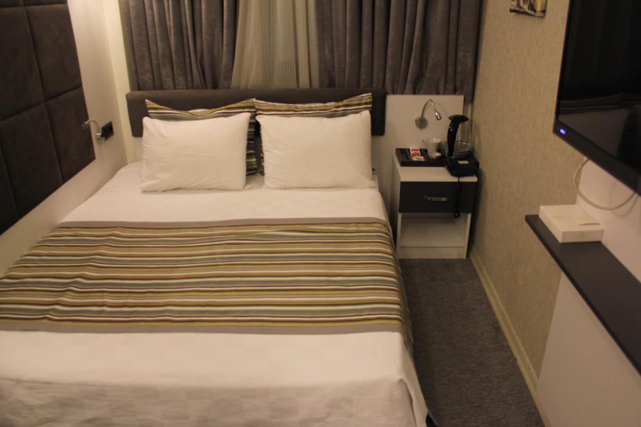 Hotel Taksim Home Istanboel Buitenkant foto